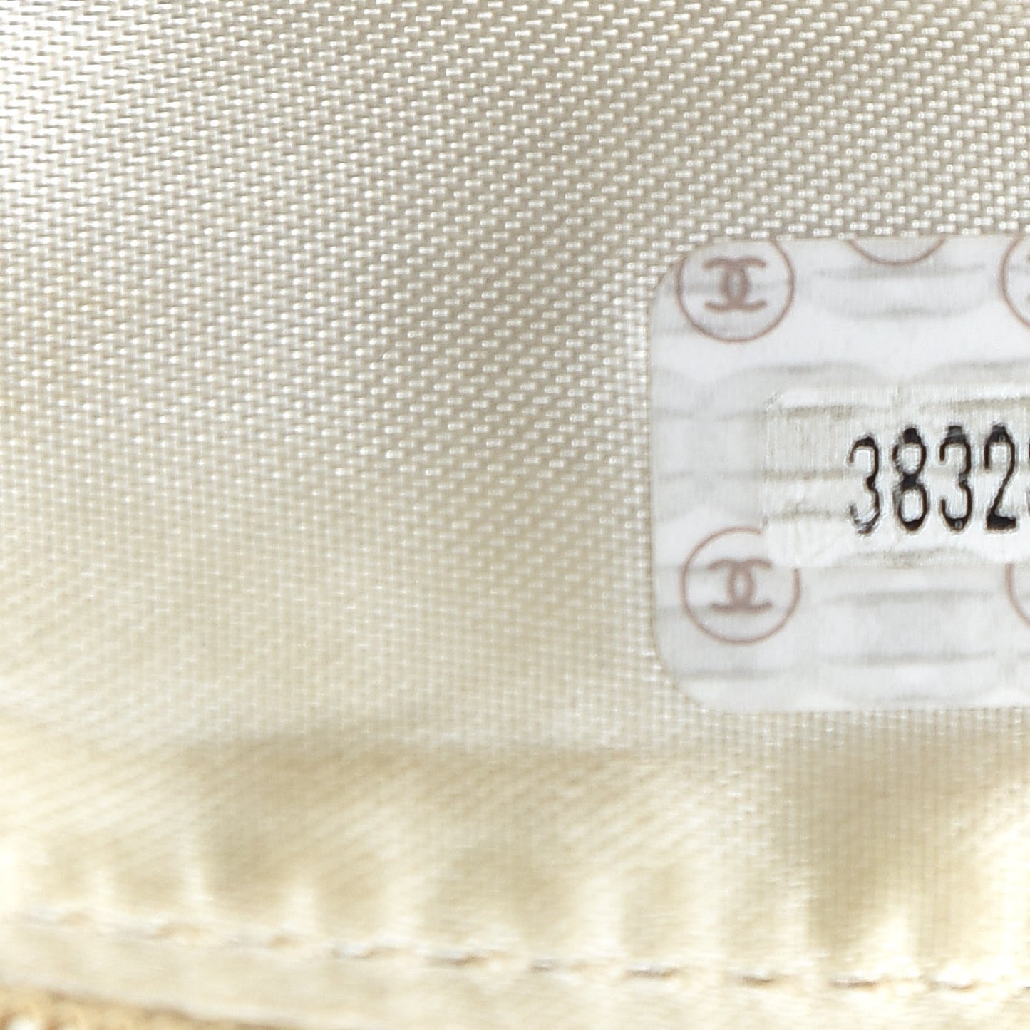 Caviar Quilted Camera Case Beige Clair