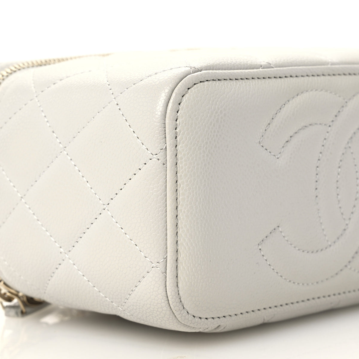 Caviar Quilted Small Tiny CC Vanity Case With Chain Light Grey