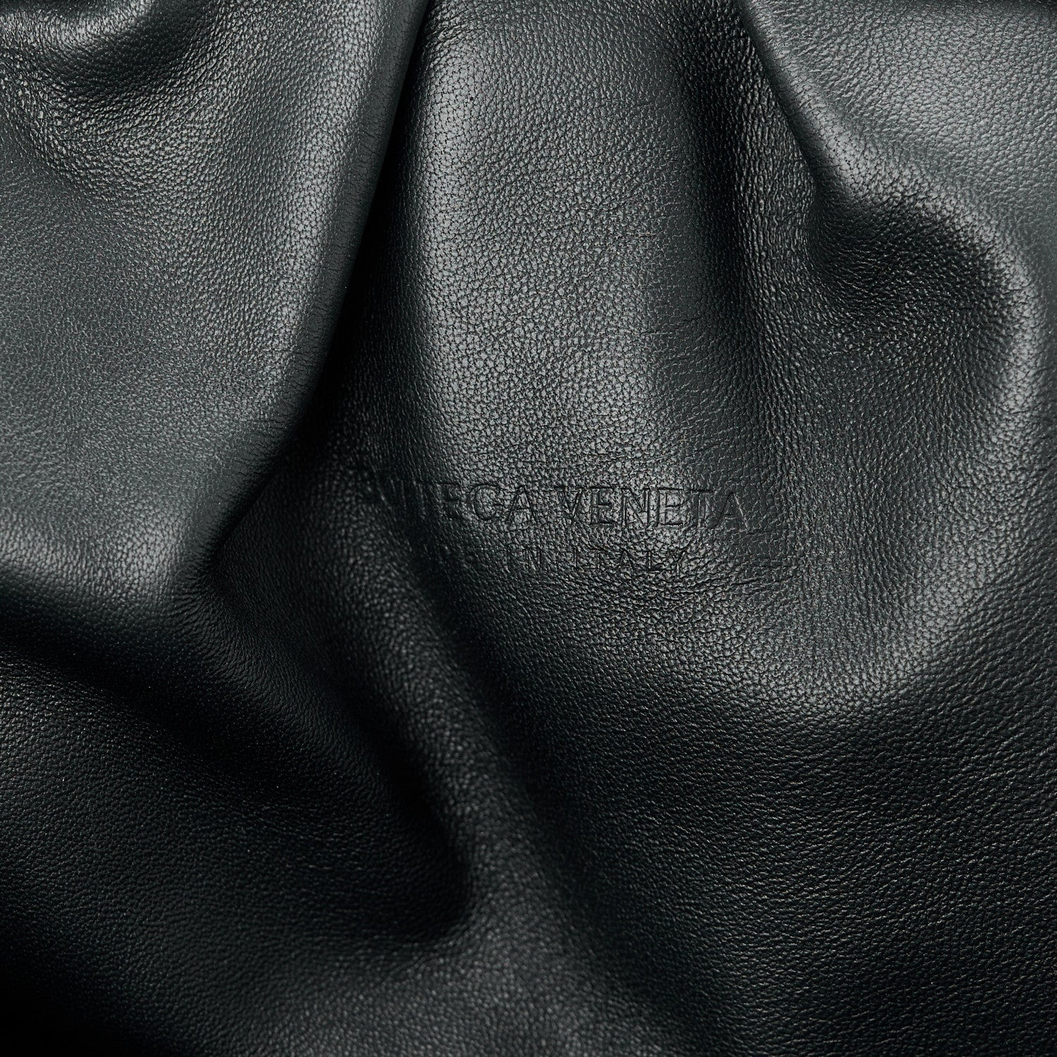 Bottega Veneta Nappa Maxi Intreccio The Pouch Oversized Clutch Black 6 of 11