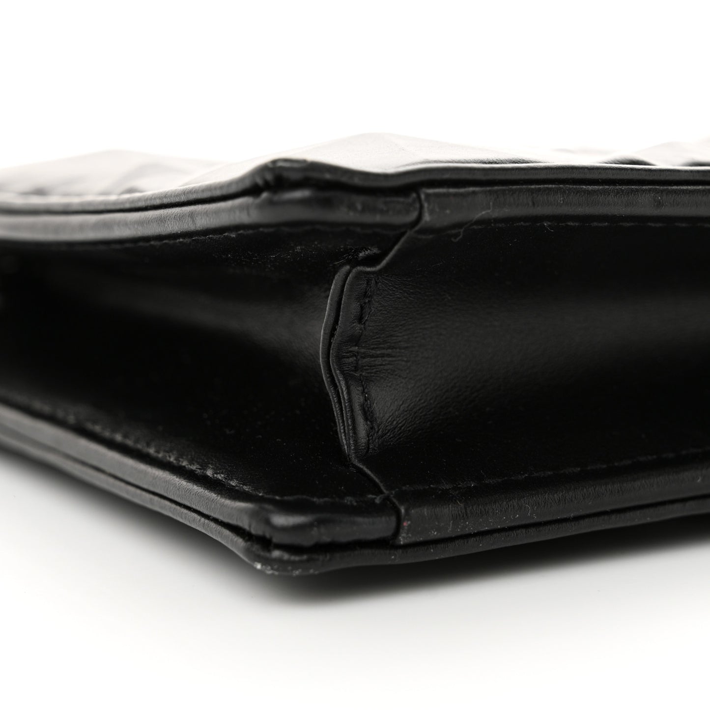 Calfskin Macrocannage Diamond Caro Zipped Pouch With Chain Black