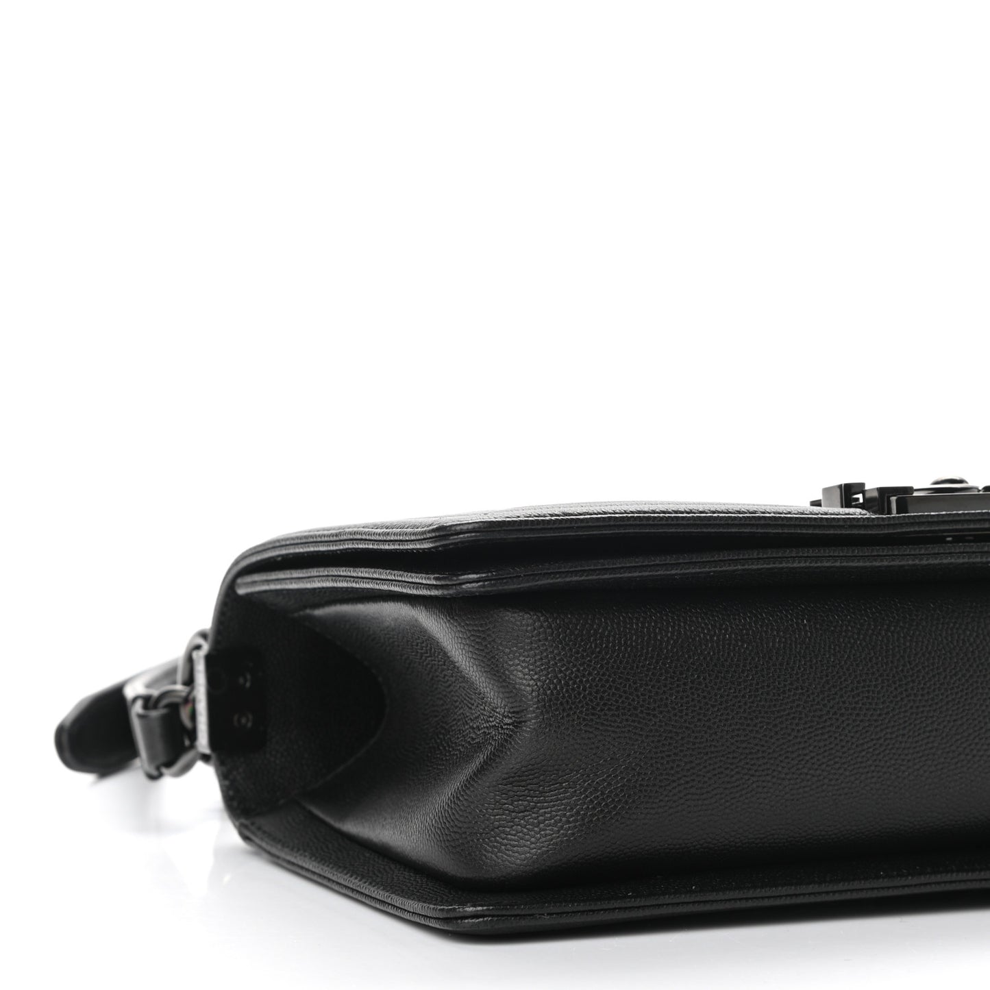 Caviar Quilted Medium Boy Flap So Black