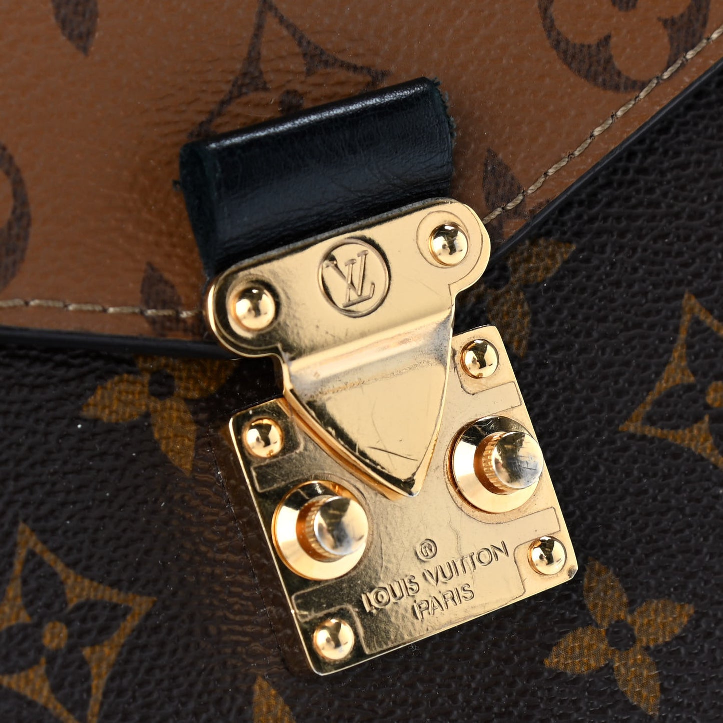 Reverse Monogram Pochette Metis
