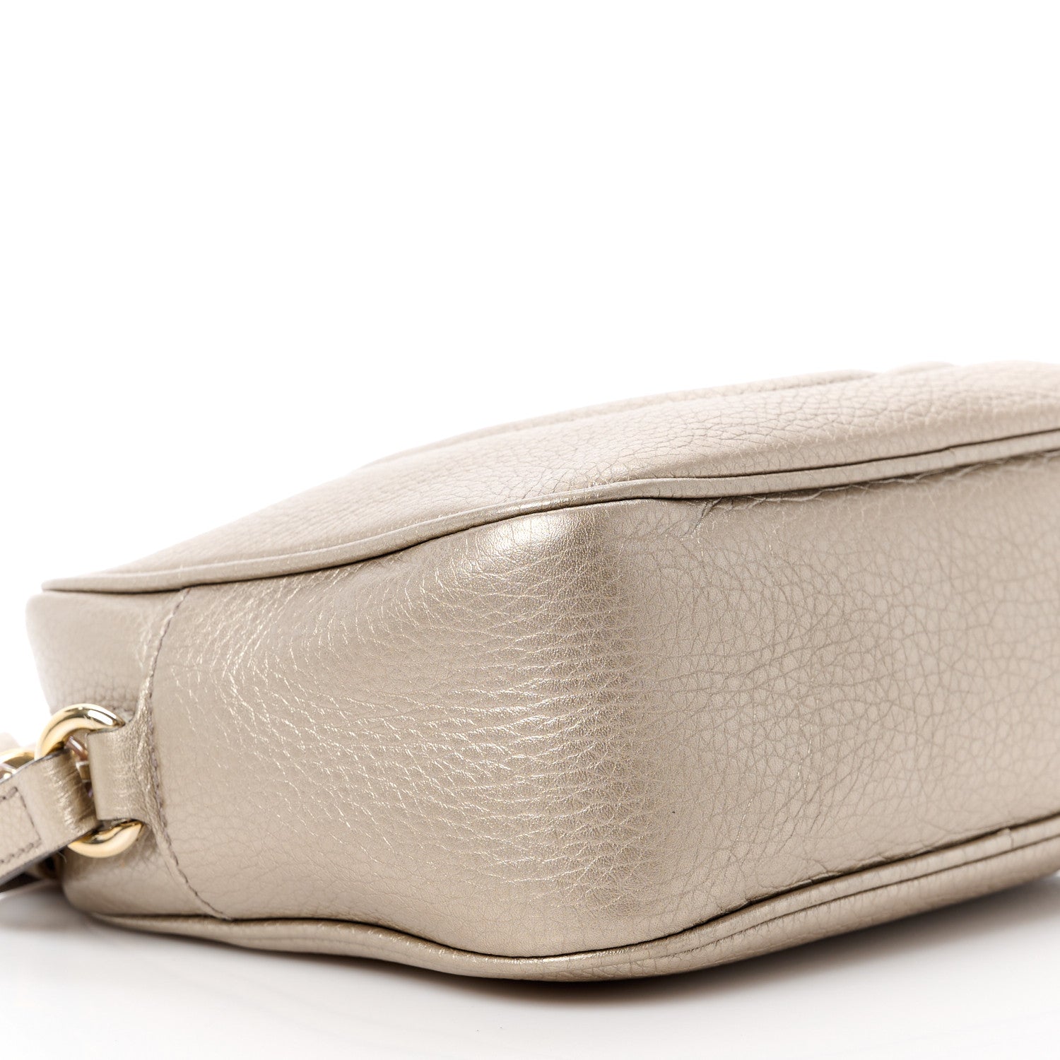 Gucci Metallic Pebbled Calfskin Small Soho Disco Bag Golden Beige 11 of 18
