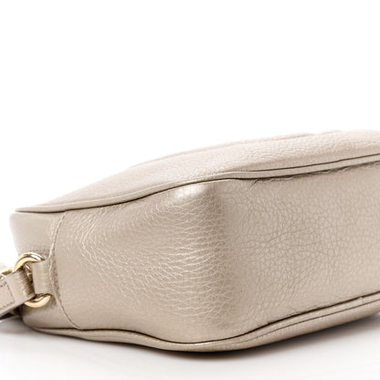 Gucci Metallic Pebbled Calfskin Small Soho Disco Bag Golden Beige 11 of 18