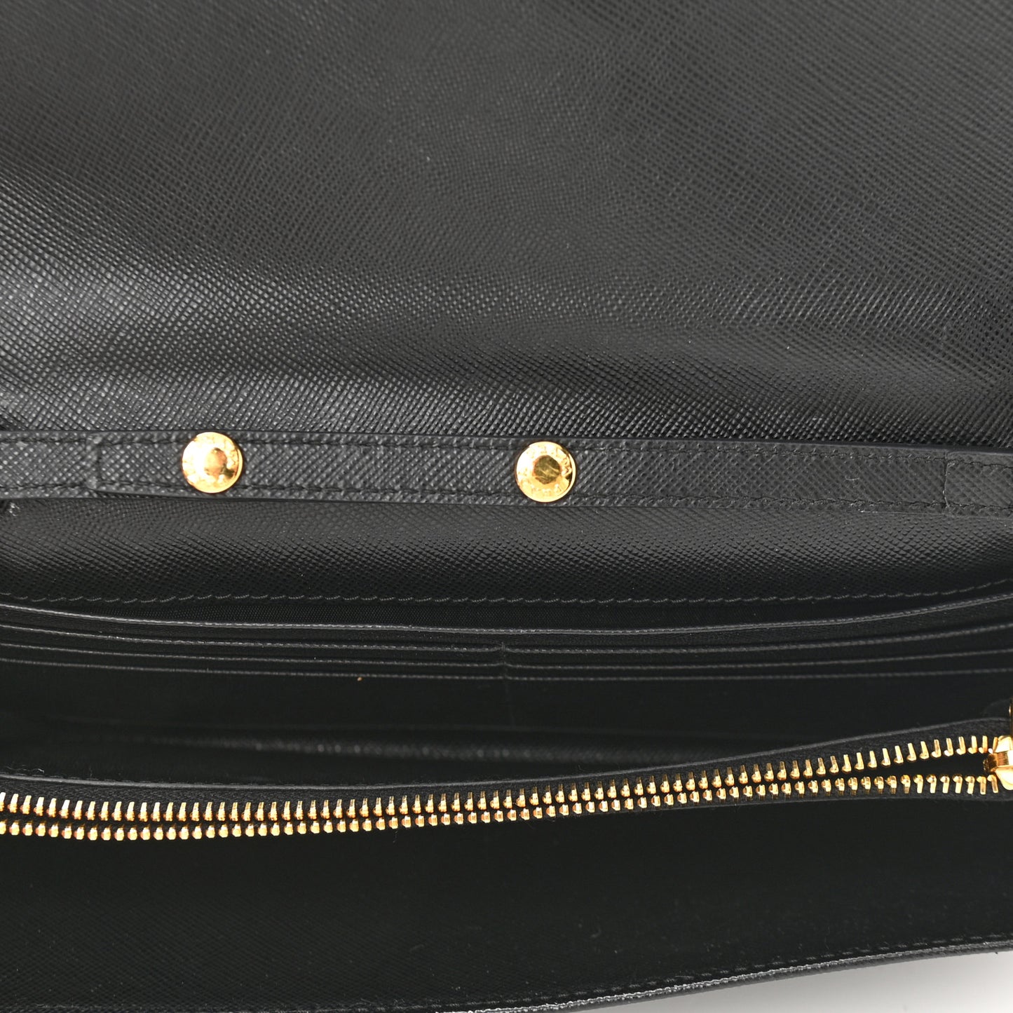Saffiano Metal Oro Chain Wallet Black