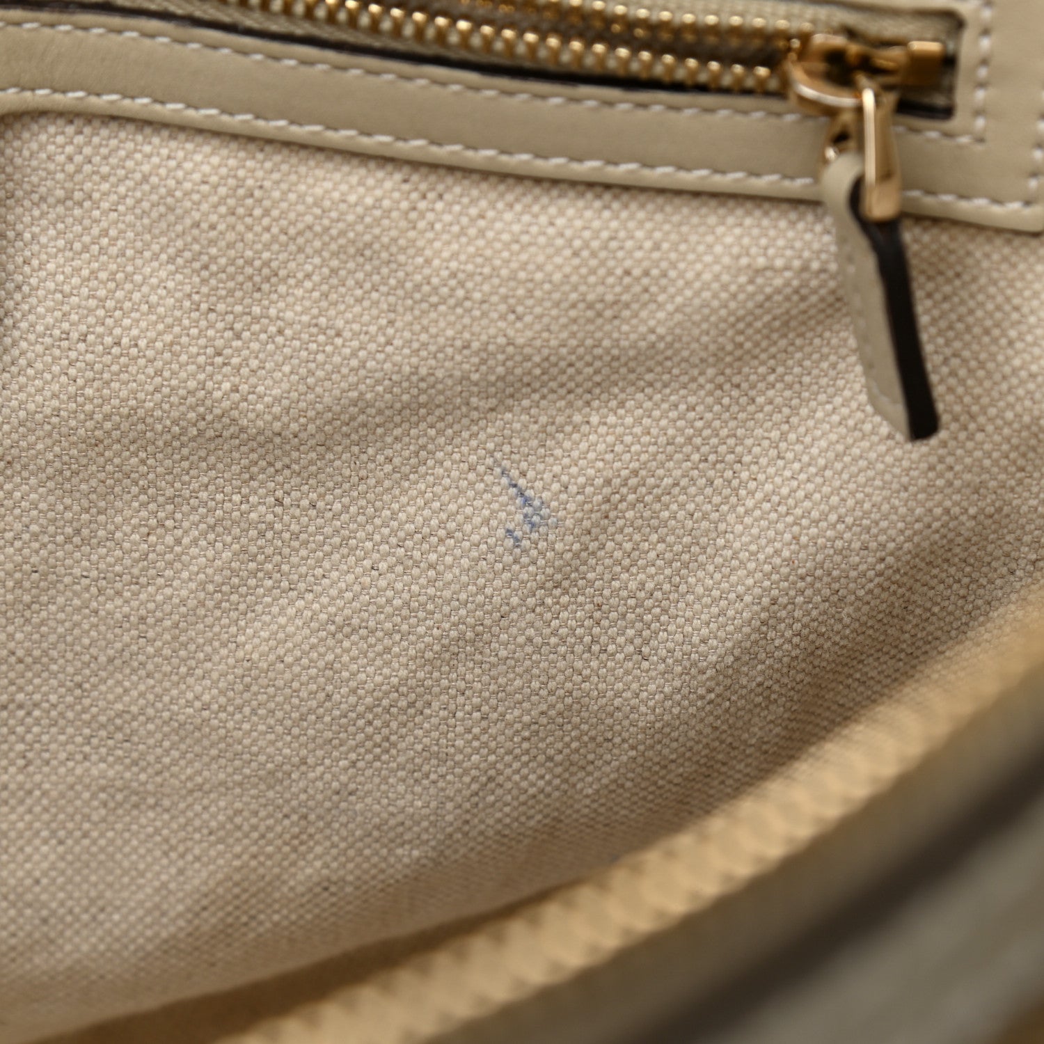 Gucci Monogram Small Lovely Heart Tote White 11 of 11