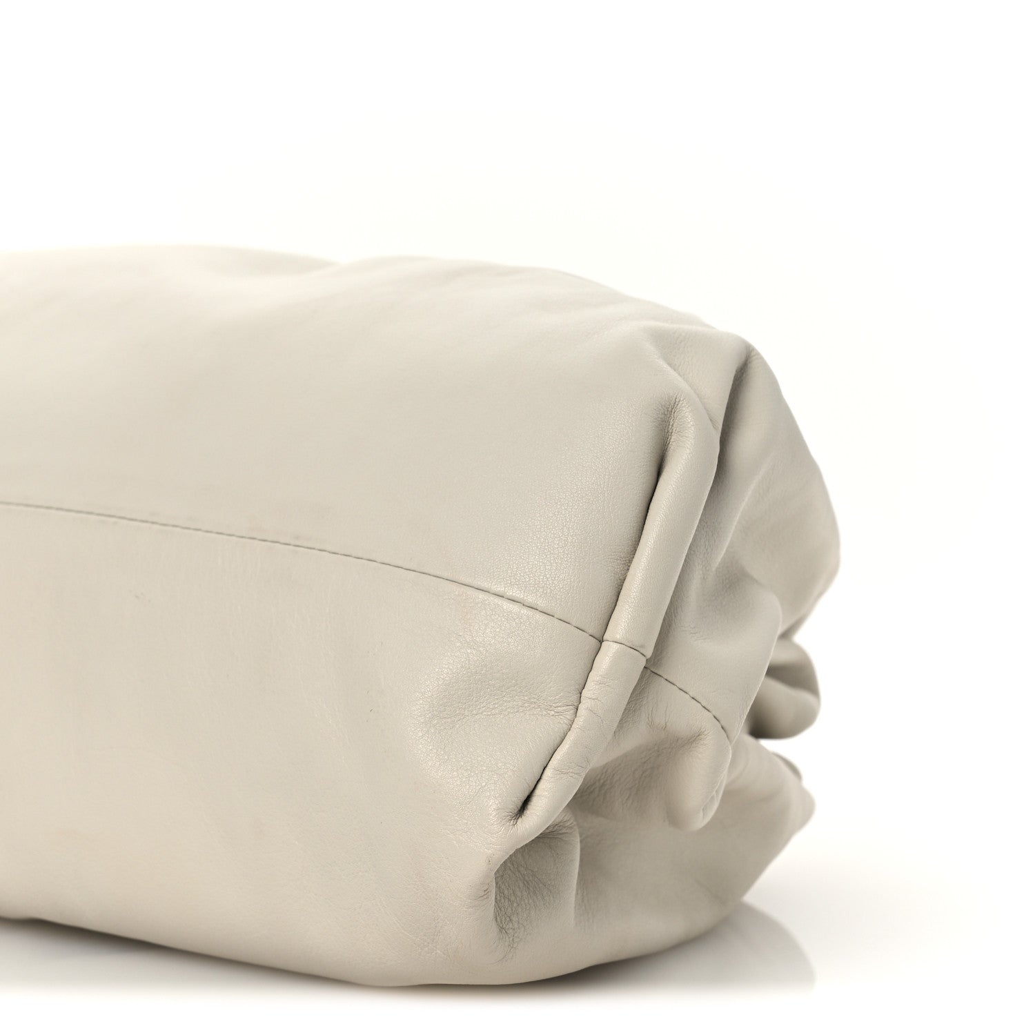Bottega Veneta Smooth Butter Calf The Pouch Oversized Clutch Plaster 10 of 12