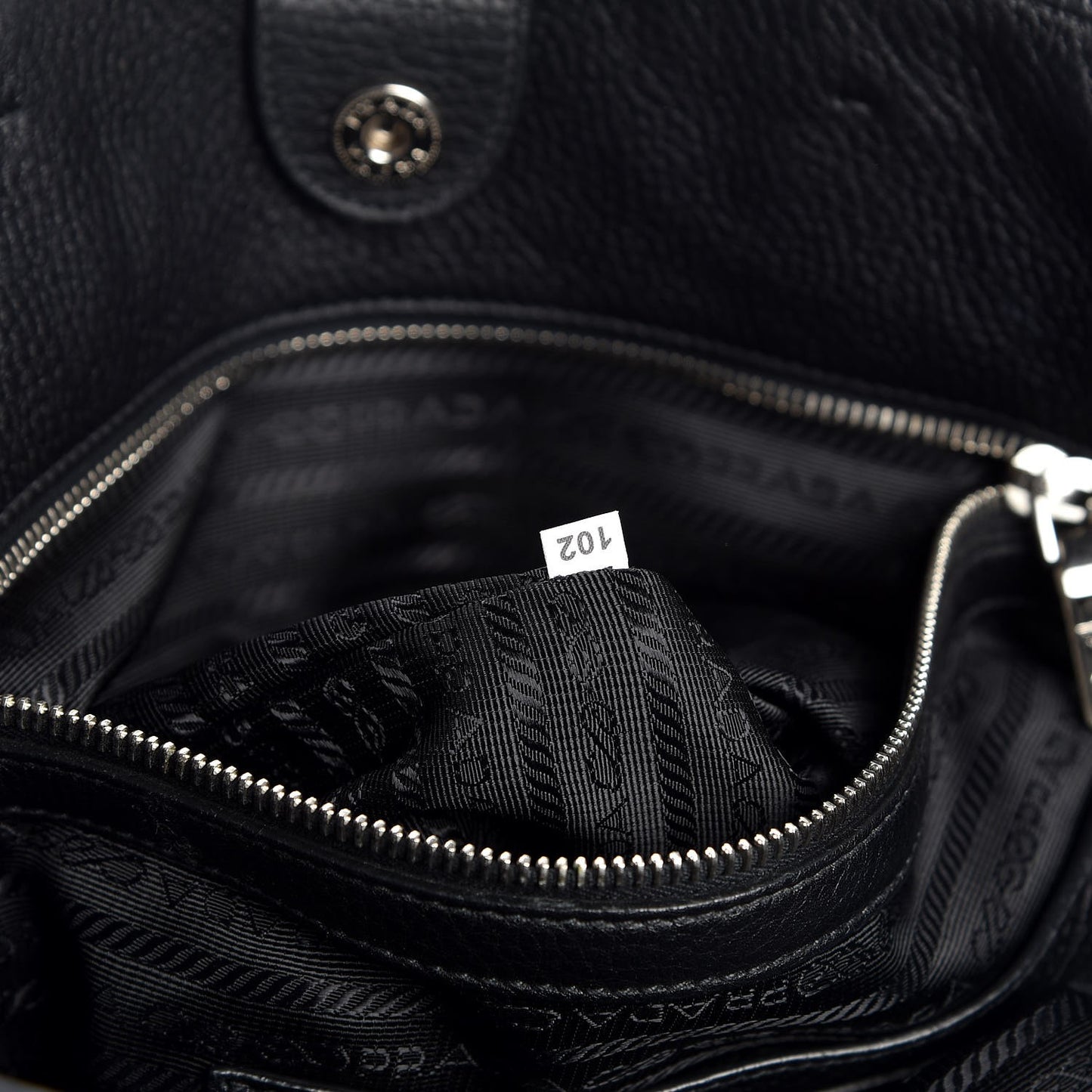 Vitello Daino Tote Black
