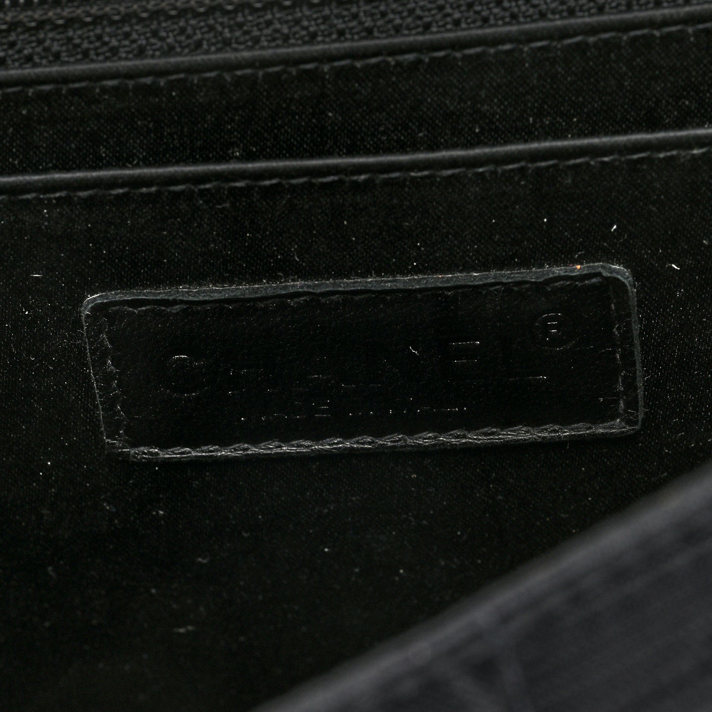 Nylon Medium Travel Flap Black