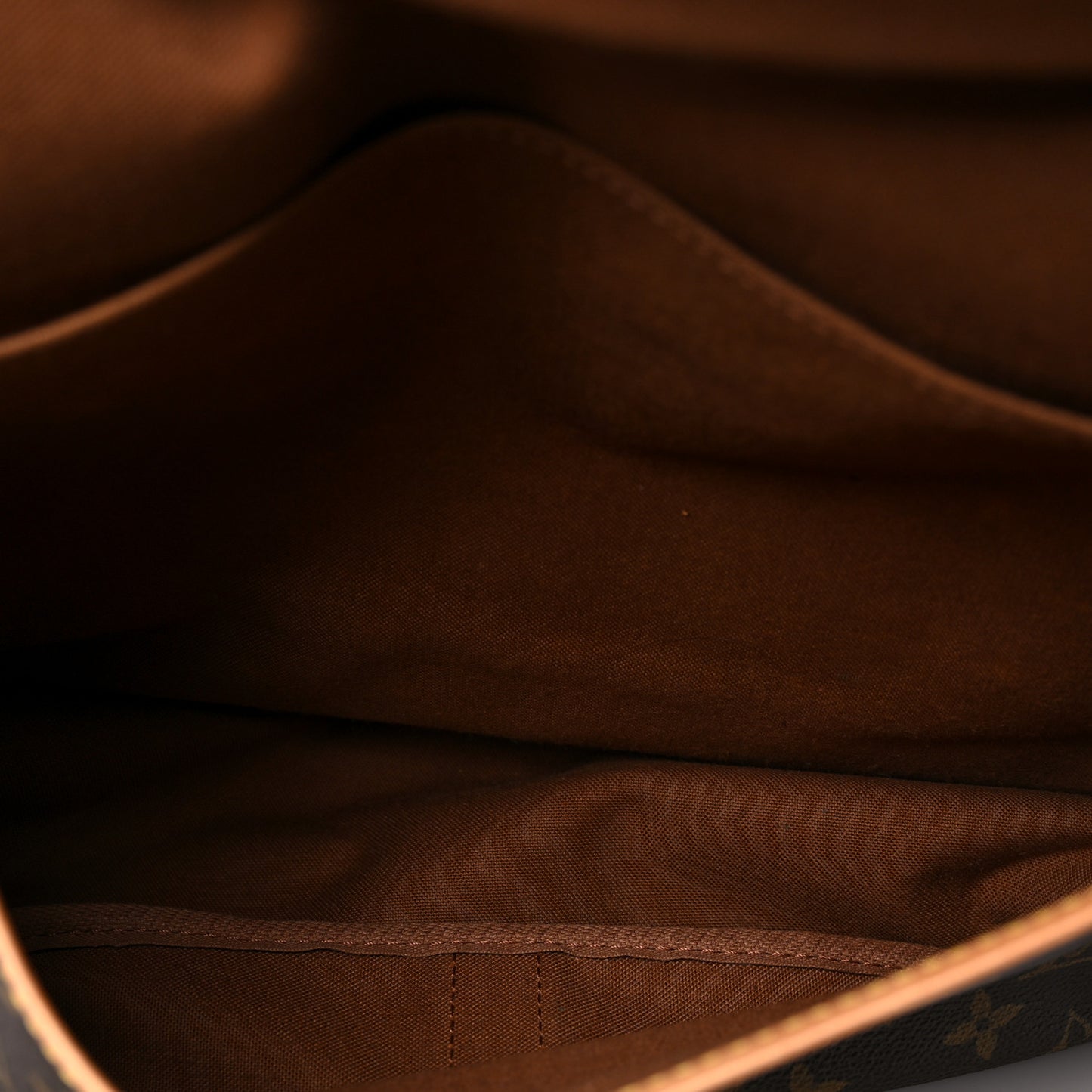 Monogram Saumur 35