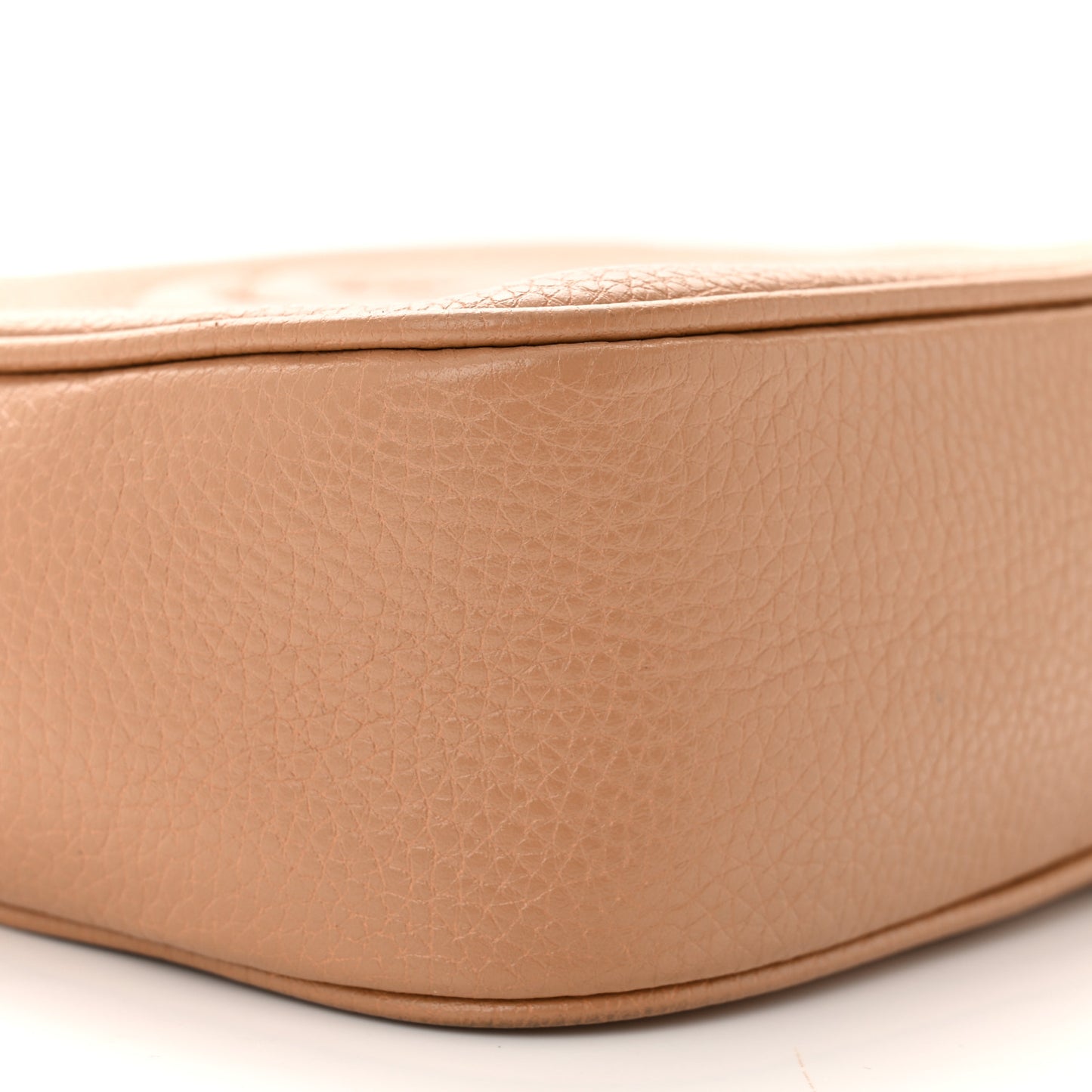 Pebbled Calfskin Small Soho Disco Bag Camelia