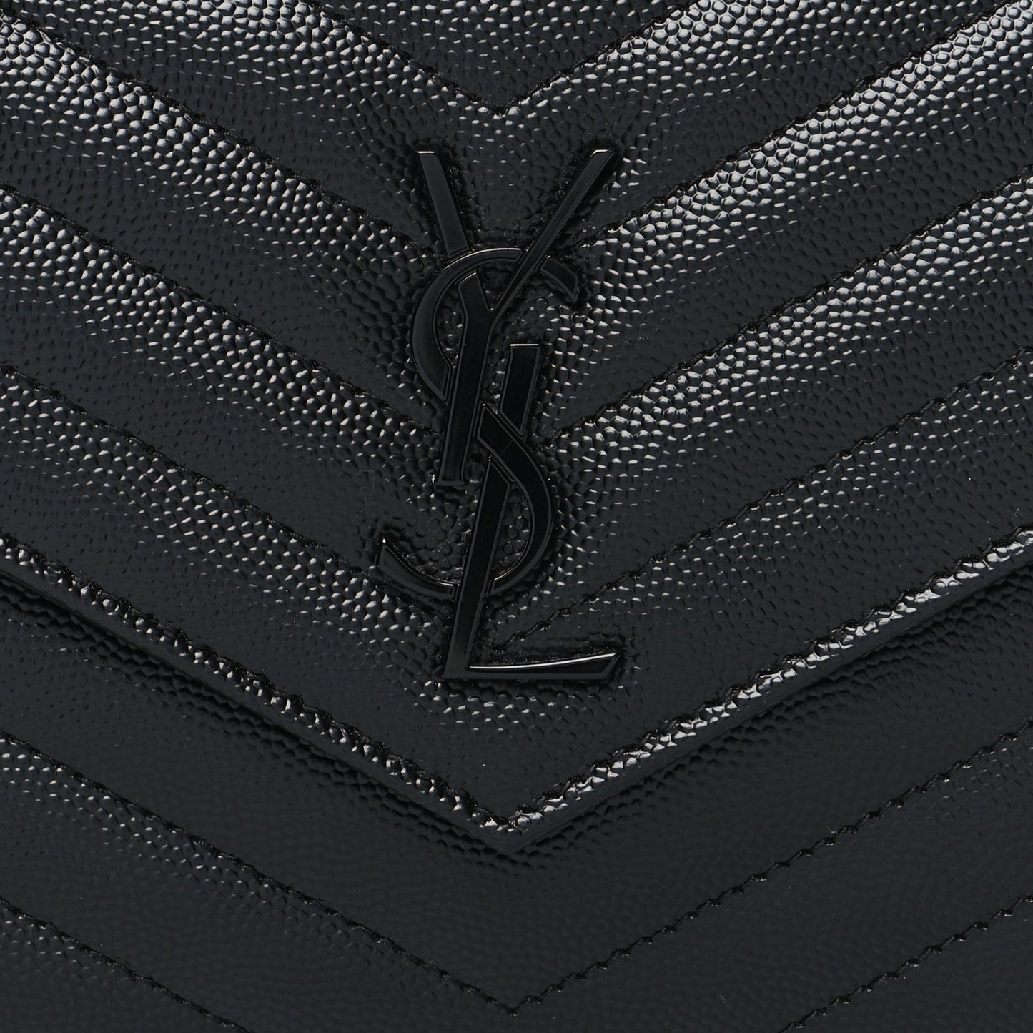 Grain De Poudre Matelasse Chevron Monogram Monochrome Envelope Chain Wallet Black