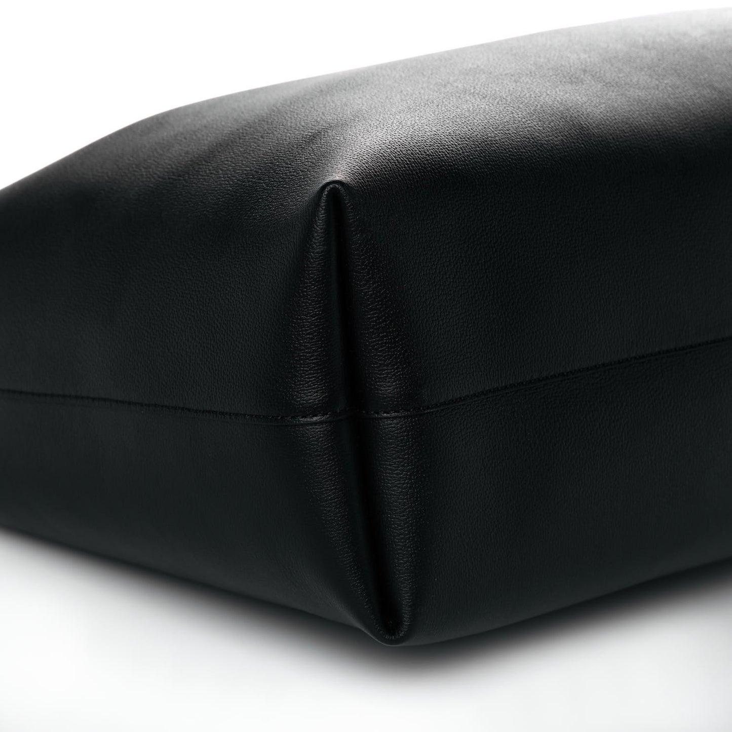 Calfskin Virtus Tote Black
