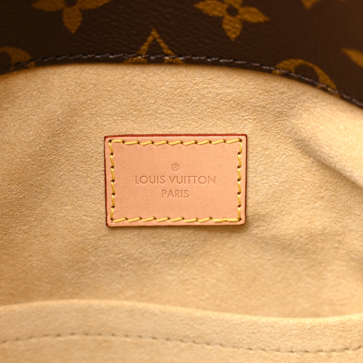 Louis Vuitton Monogram Artsy MM 6 of 9