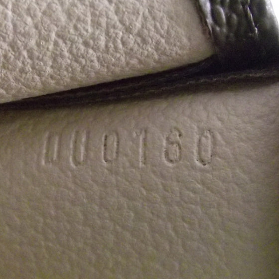 Louis Vuitton Monogram Toiletry Pouch 19 6 of 7