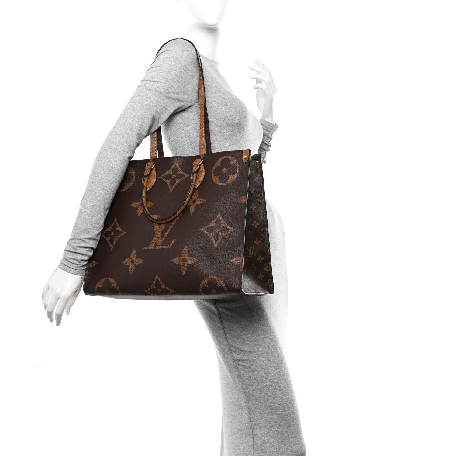 Louis Vuitton Reverse Monogram Giant Onthego GM 2 of 11