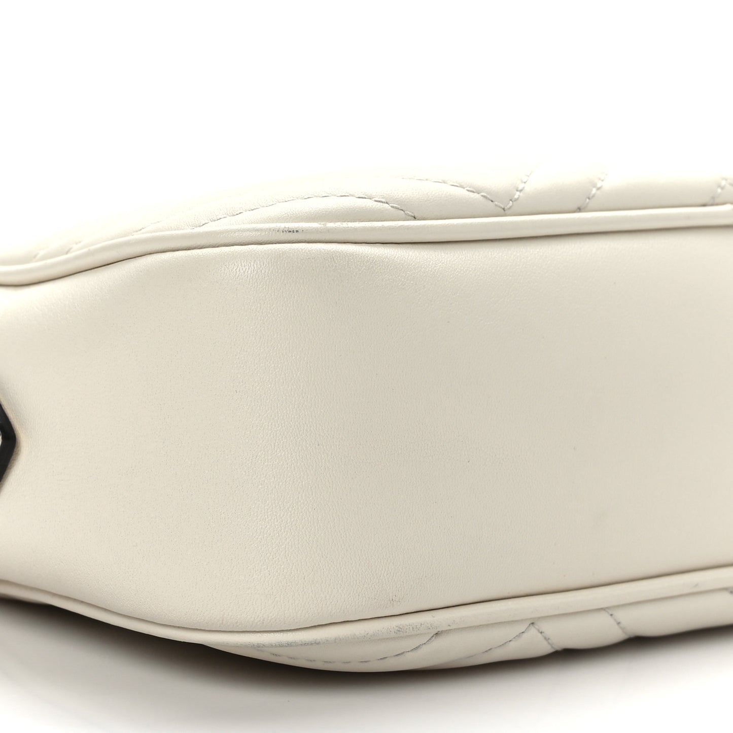 Calfskin Matelasse Small GG Marmont Chain Shoulder Bag White