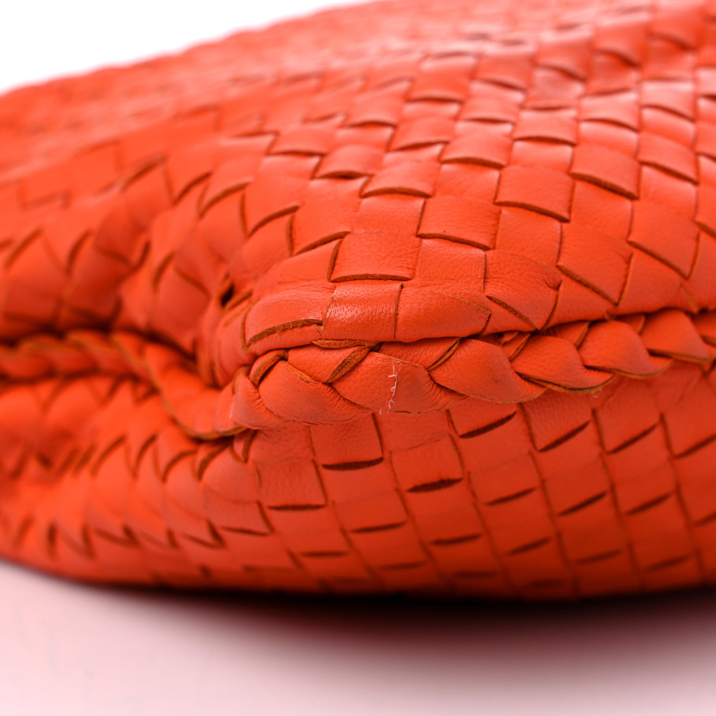 Nappa Intrecciato Medium Veneta Hobo
