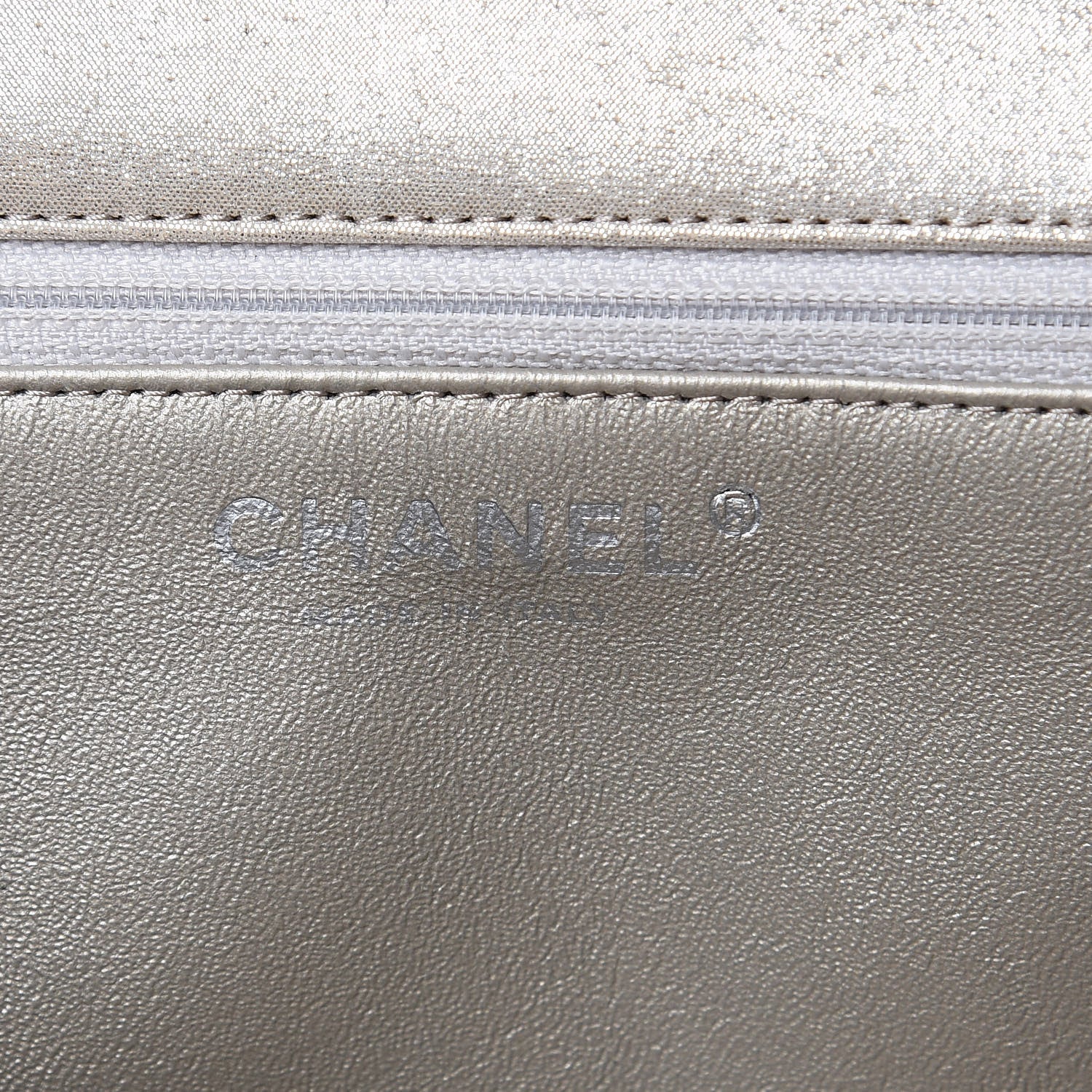 Chanel Iridescent Calfskin Quilted Large Roll 2.55 Reissue Clutch Light Gold 6 of 11