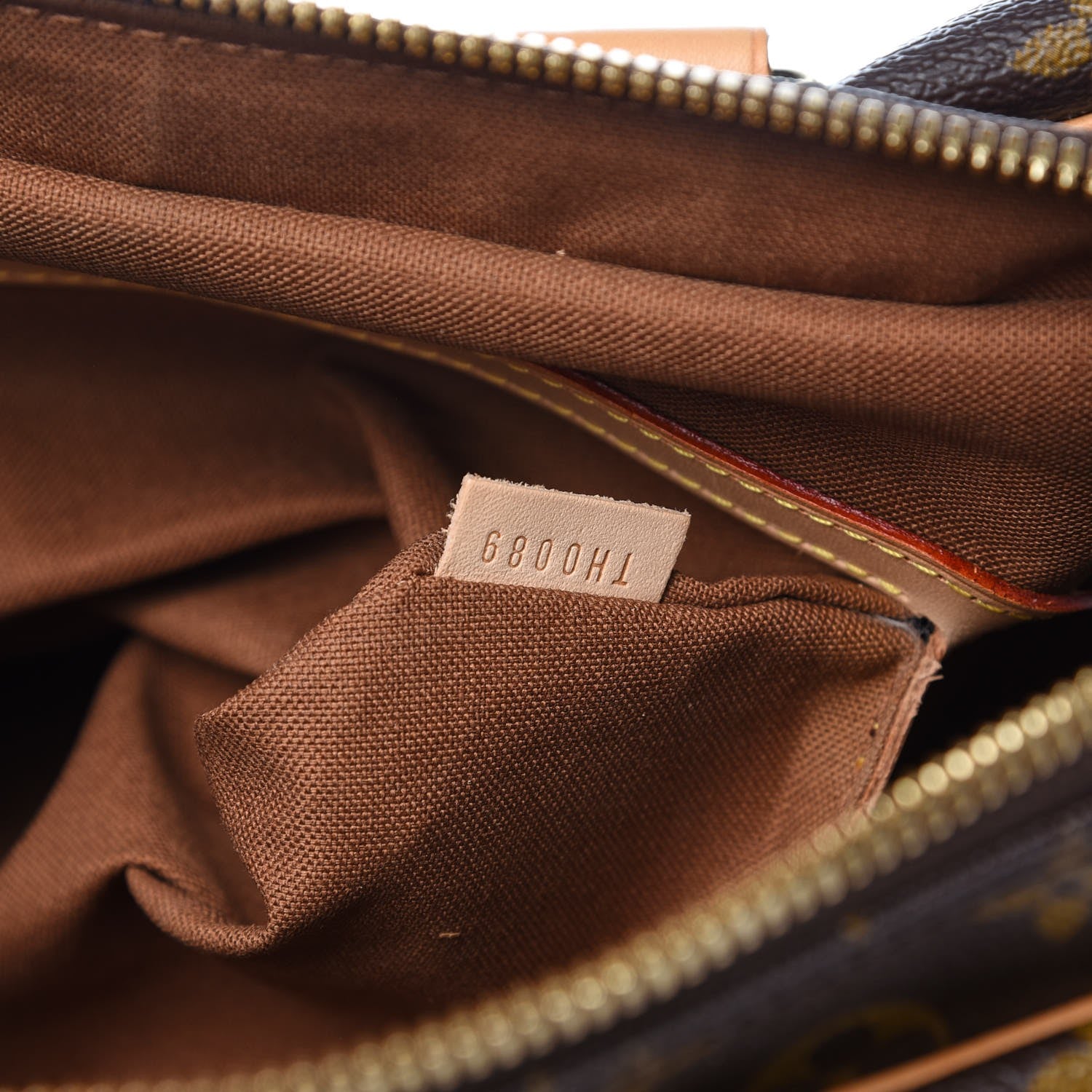 Louis Vuitton Monogram Carryall 7 of 10