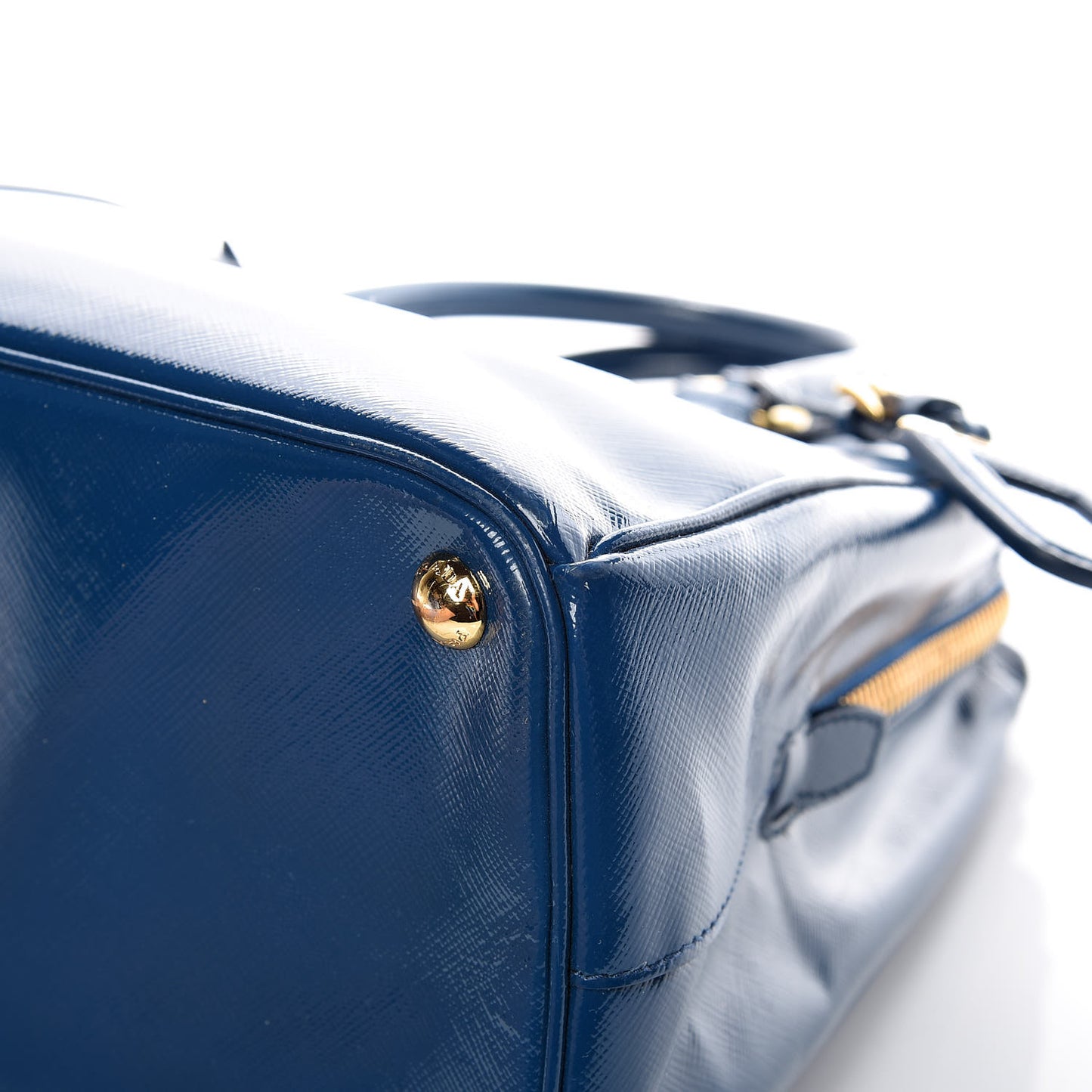 Saffiano Vernice Shopping Tote Azzurro