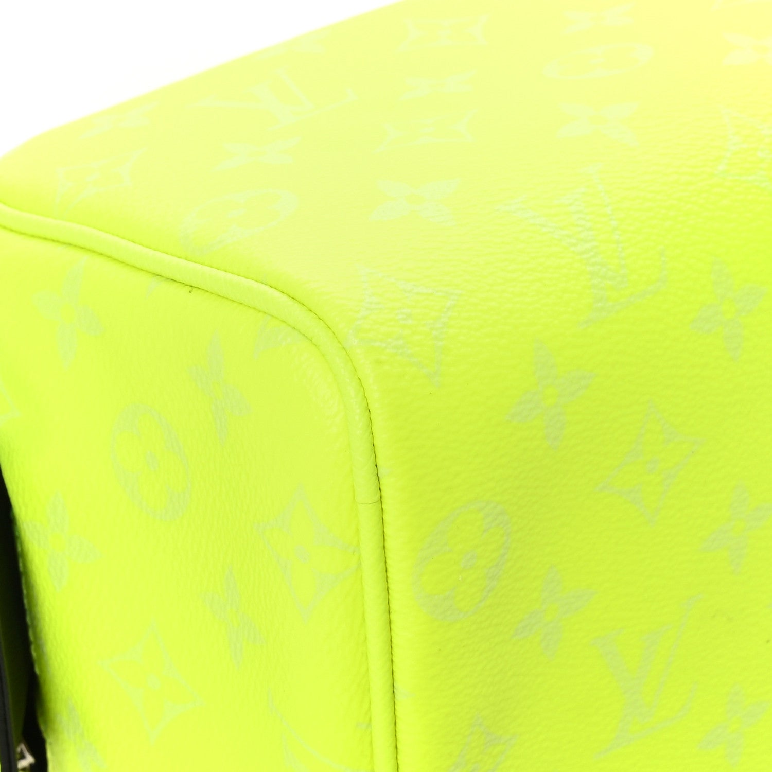 Louis Vuitton Taigarama Dopp Kit Toilet Pouch Neon Yellow 8 of 12