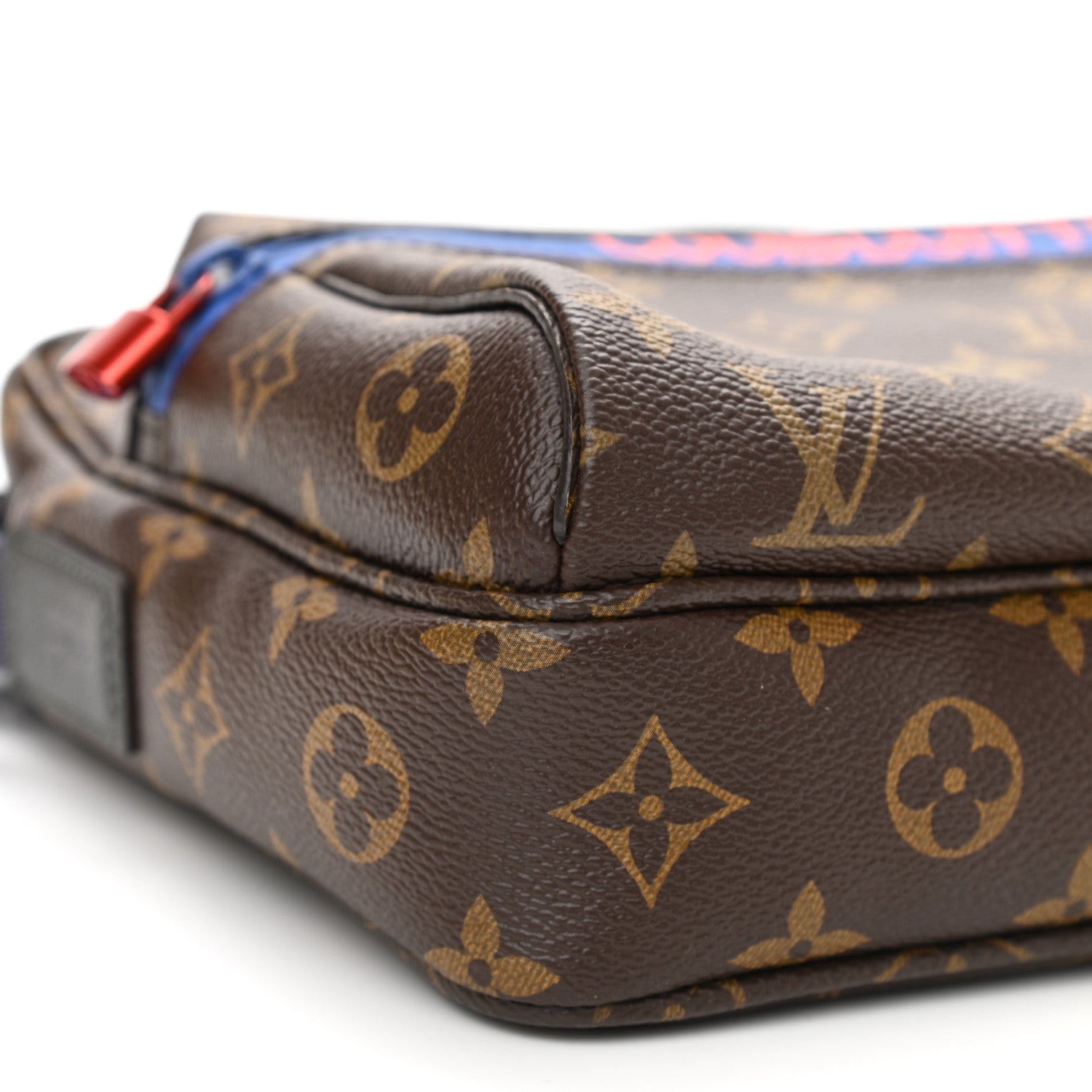 Louis Vuitton Monogram Outdoor Messenger PM 8 of 9