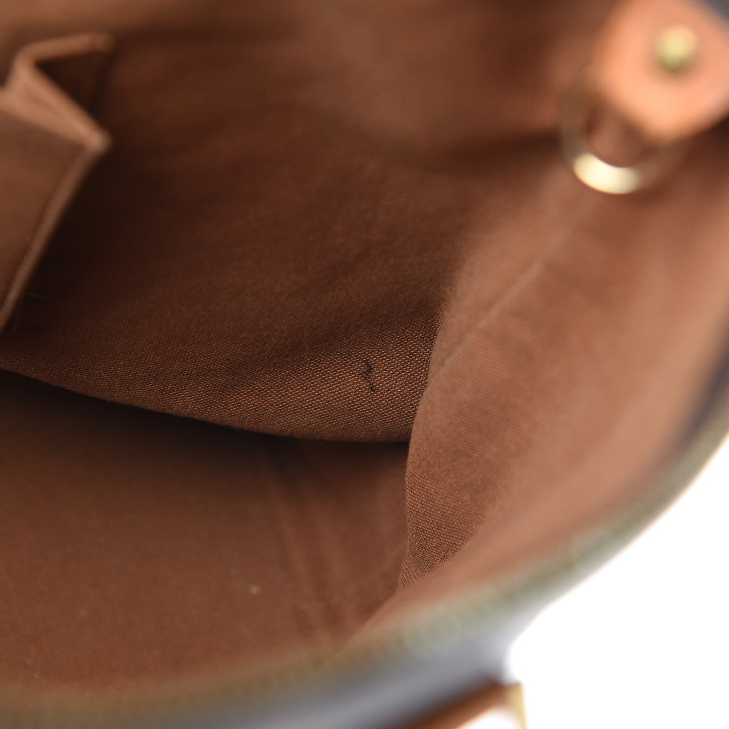 Louis Vuitton Monogram Cabas Mezzo 9 of 17