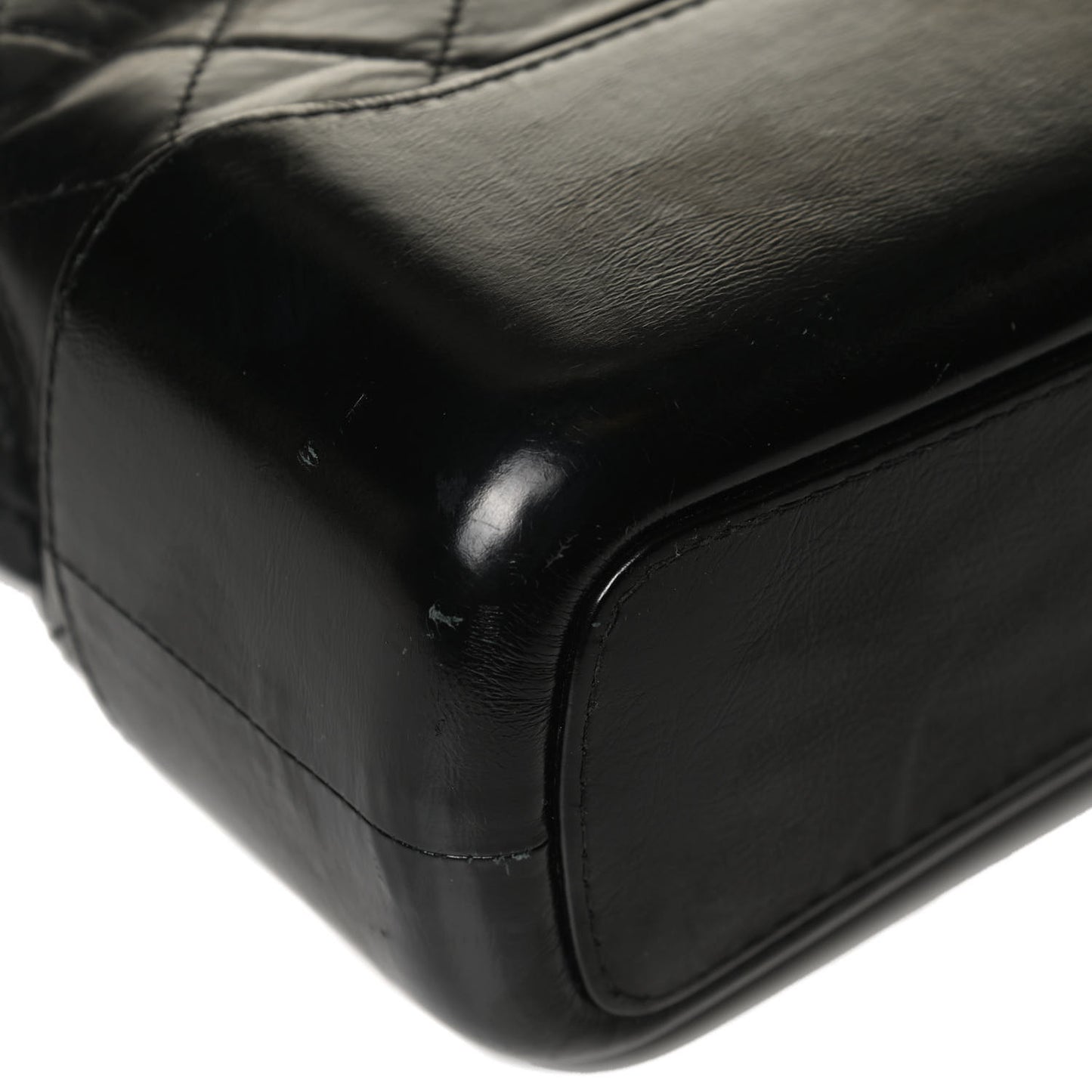 Aged Calfskin Quilted Medium Gabrielle Hobo Black