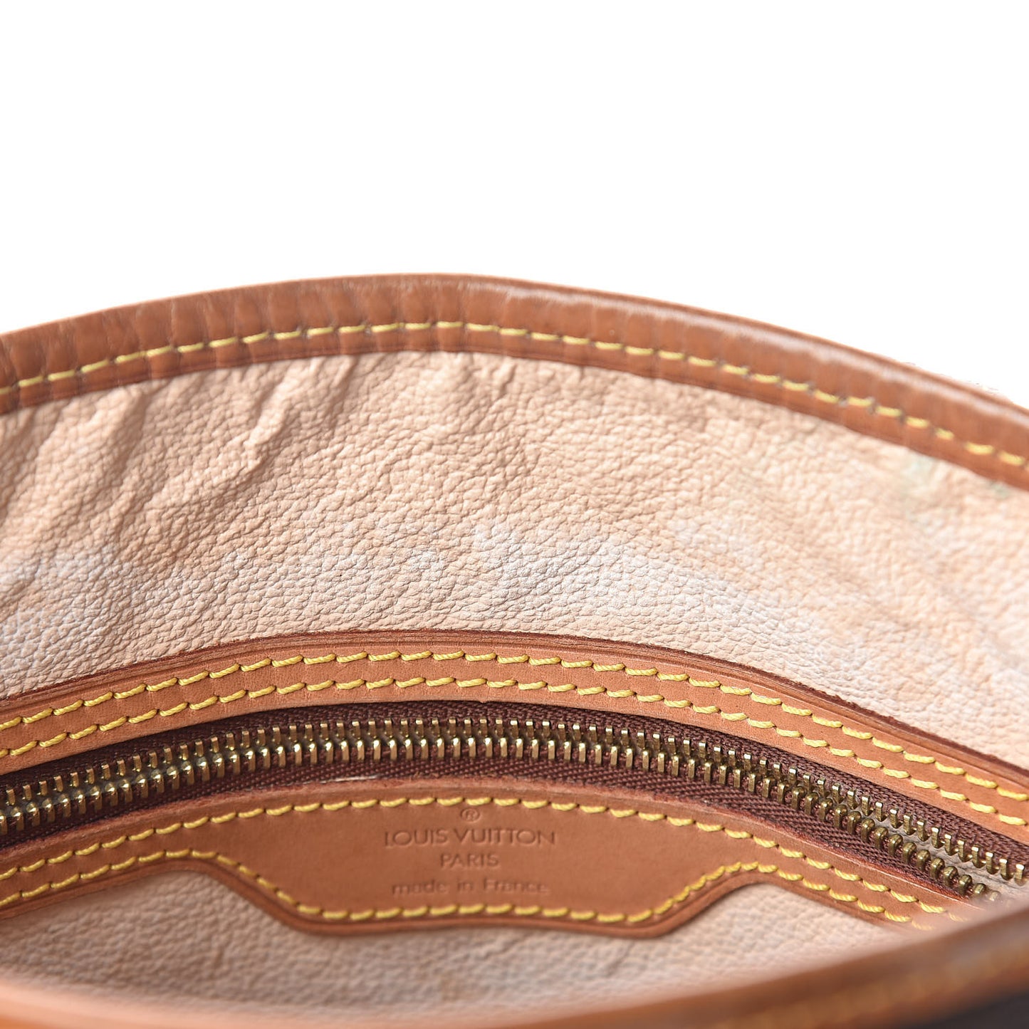 Monogram Petit Bucket 23
