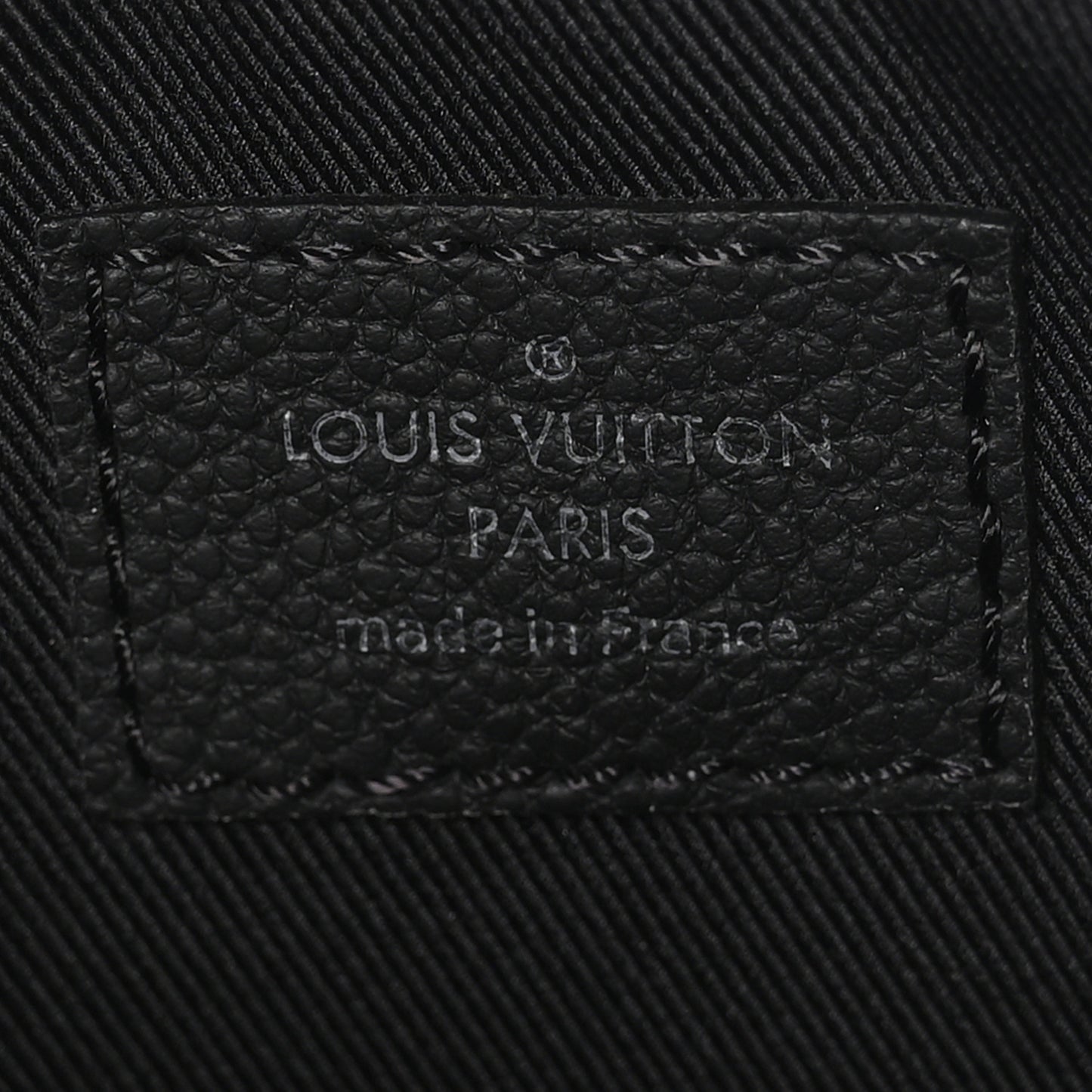 Damier Graphite 3D Trio Messenger