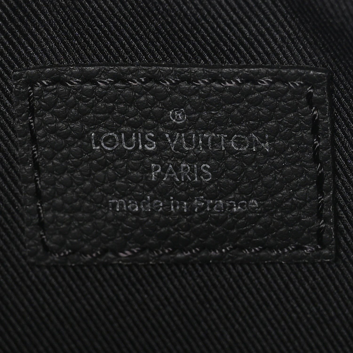 Louis Vuitton Damier Graphite 3D Trio Messenger 6 of 10