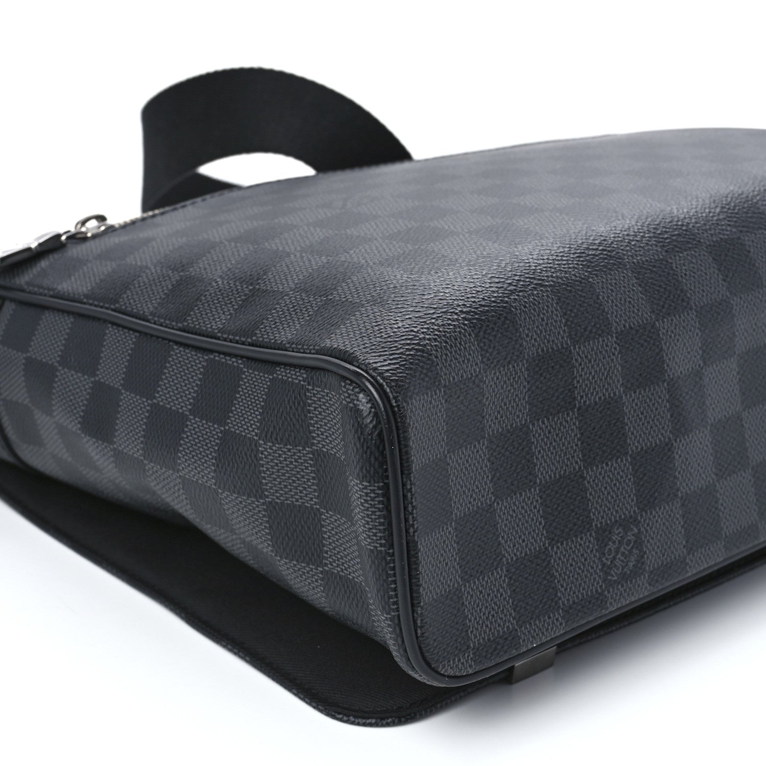 Louis Vuitton Damier Graphite District MM 11 of 12