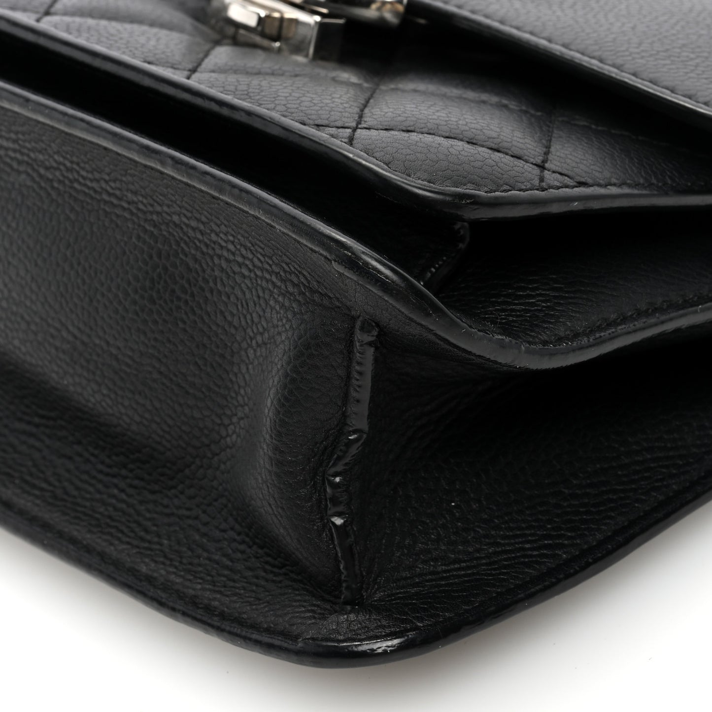 Caviar Quilted CC Box Flap Black