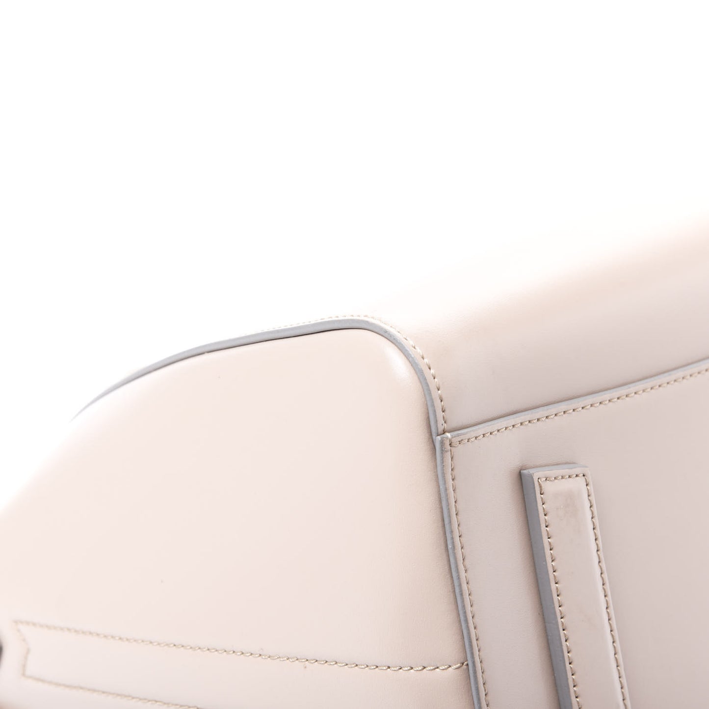 Shiny Lord Calfskin Medium Antigona Beige