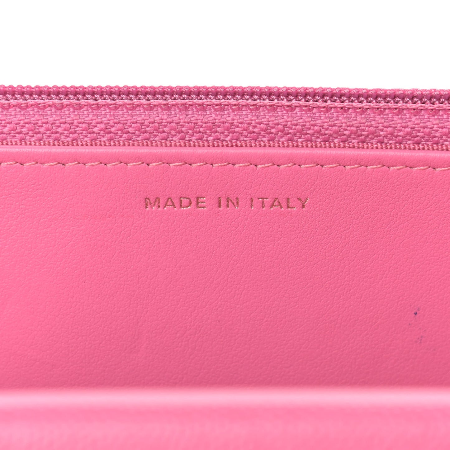 Caviar Quilted Wallet on Chain WOC Pink