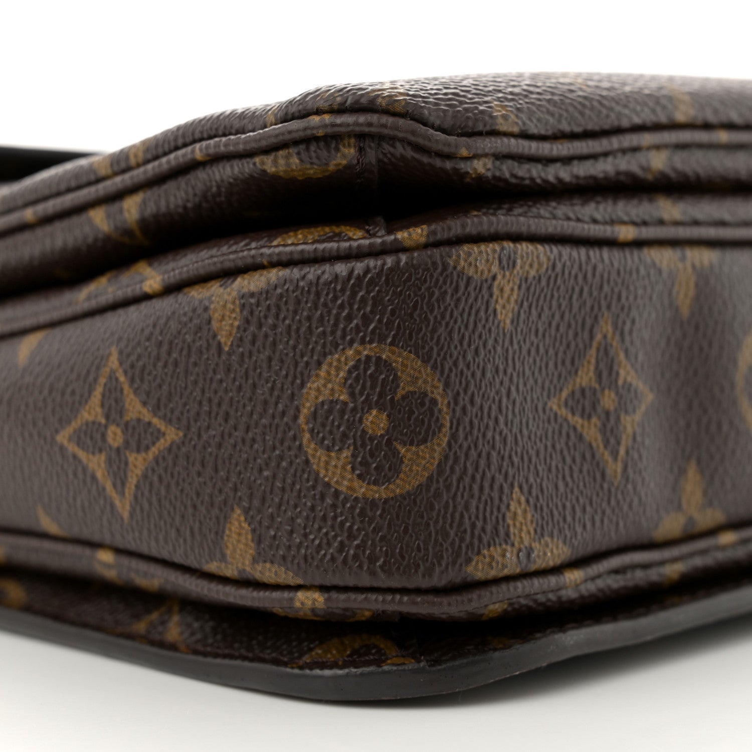 Louis Vuitton Monogram Pochette Metis 8 of 10