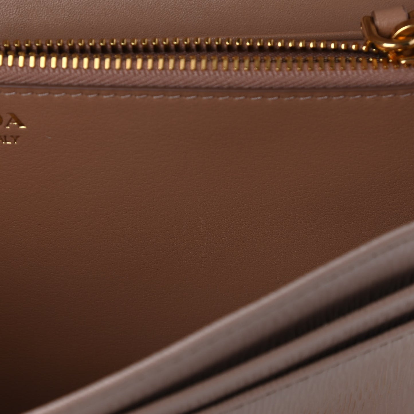 Vitello Move Chain Wallet Cammeo