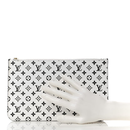 Louis Vuitton Monogram Giant Neverfull MM GM Pochette White 2 of 10