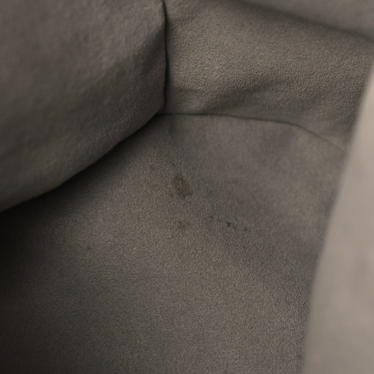 Louis Vuitton Mahina L Gris 11 of 13