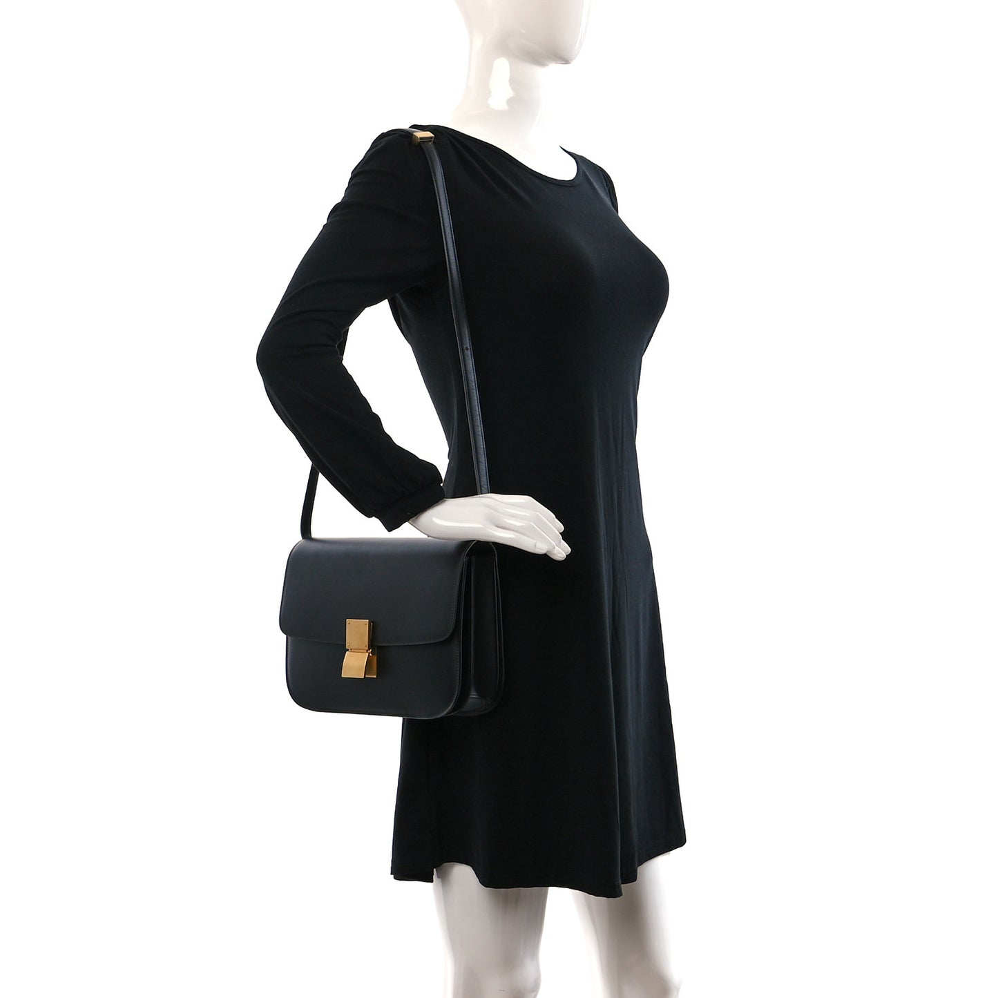 Box Calfskin Medium Classic Box Flap Bag Black