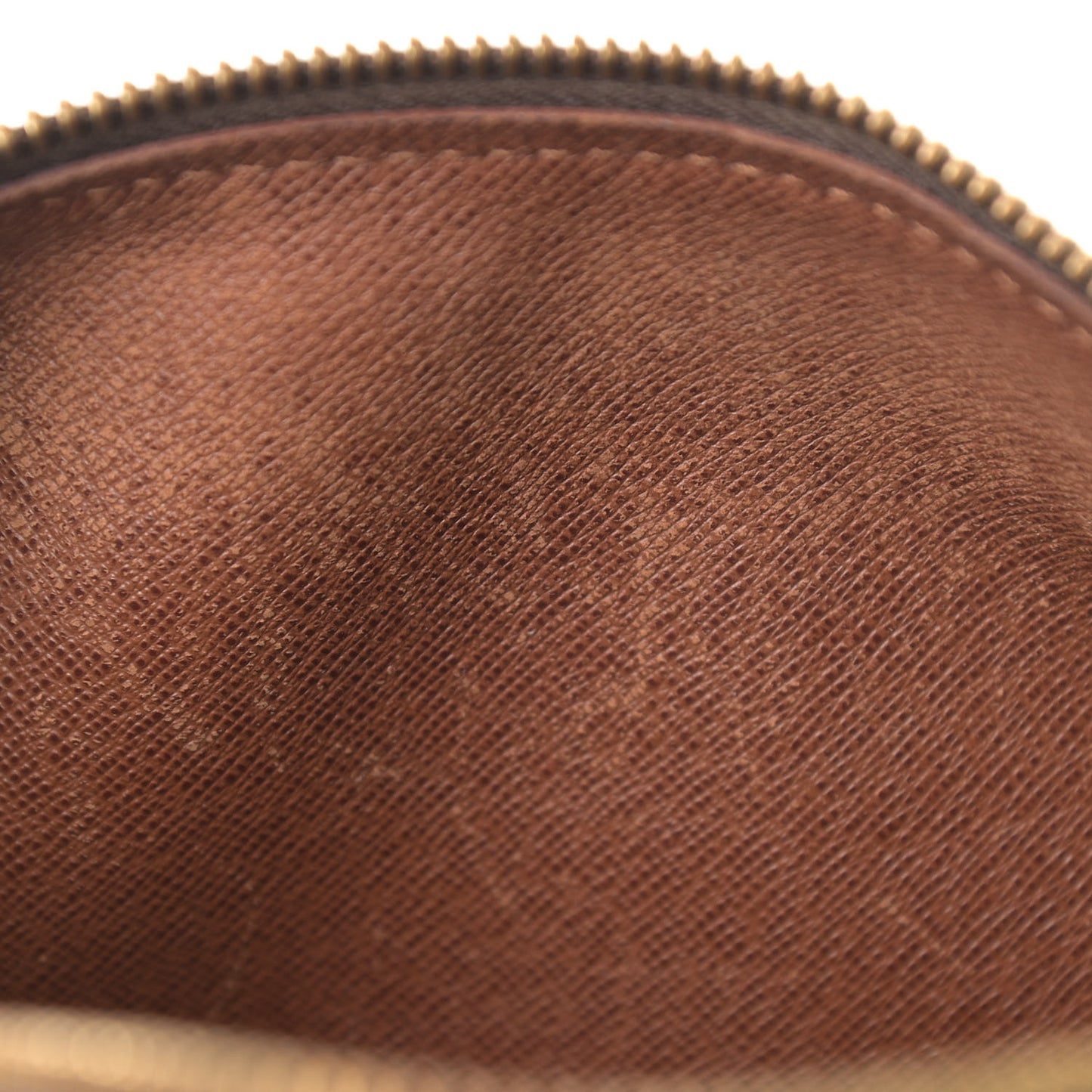 Monogram Papillon 26