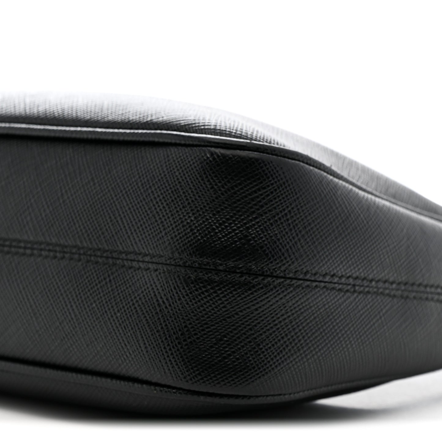 Saffiano Lux Re-Edition 2005 Shoulder Bag Black