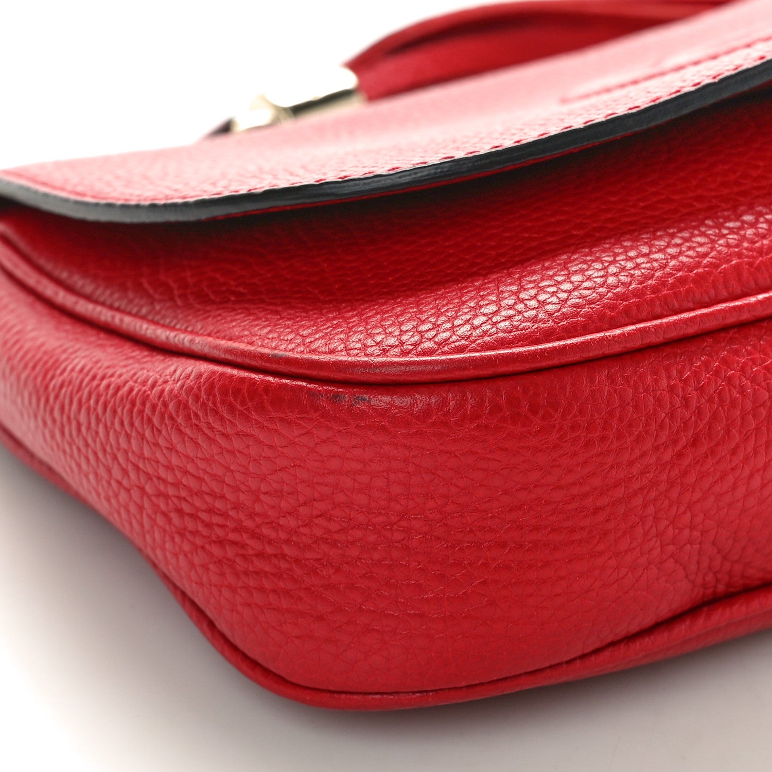 Gucci Pebbled Calfskin Medium Soho Flap Crossbody Vibrant Red 10 of 11