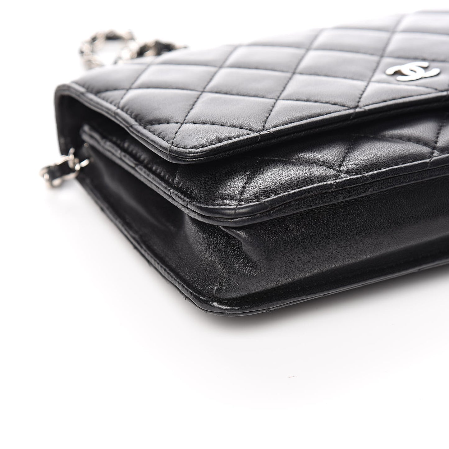 Lambskin Quilted Wallet On Chain WOC Black