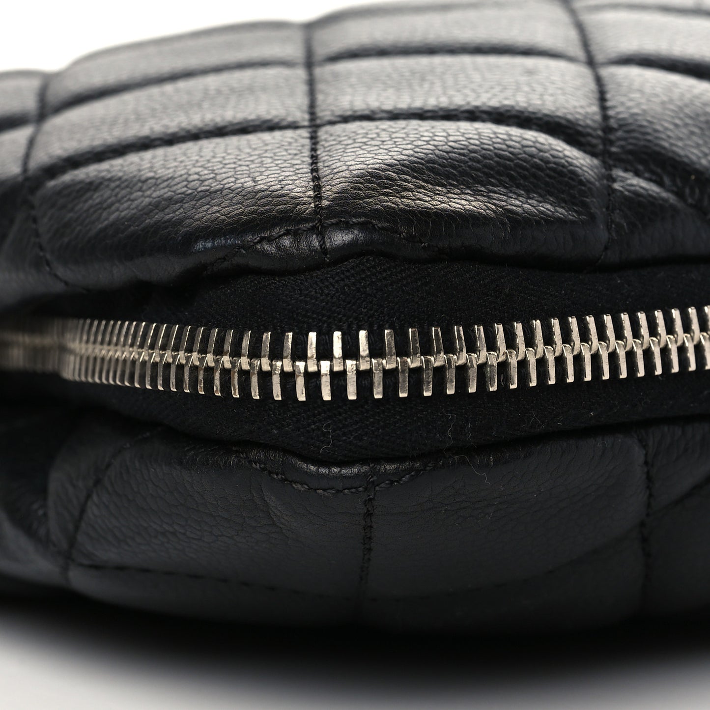 Caviar Quilted Expandable Zip Shoulder Bag Black