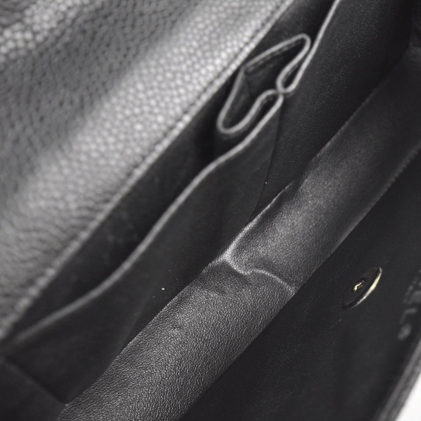 Caviar East West Flap Black SHW