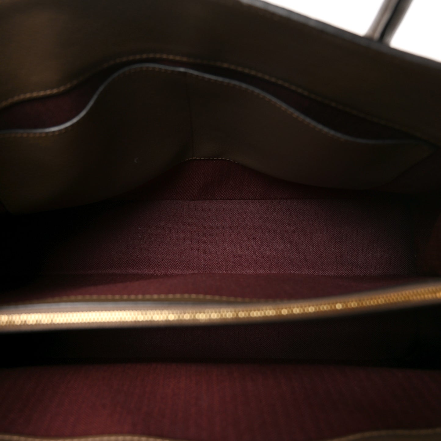Small Classic Grain Calfskin Seaton Clay