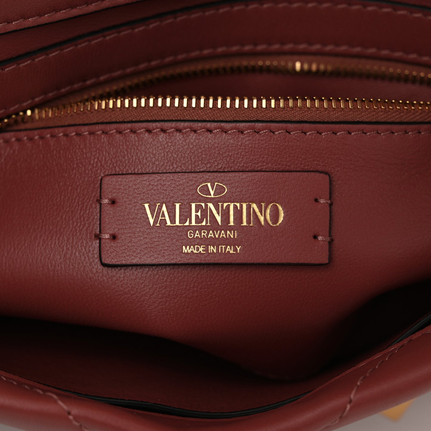 Nappa Medium Roman Stud Shoulder Bag Gingerbread