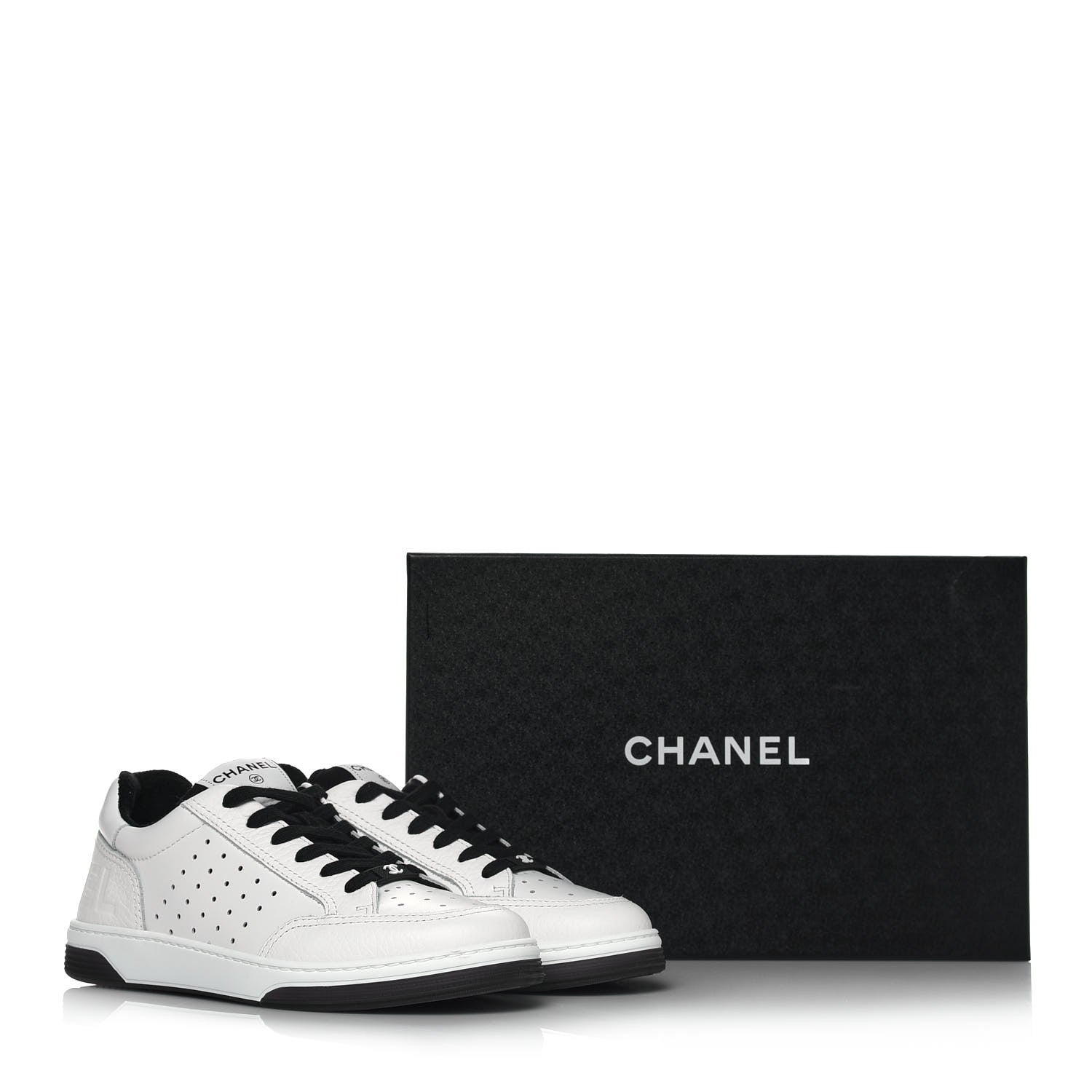 Chanel Grained Calfskin Fabric Womens Logo Sneakers 38.5 White Black 10 of 10